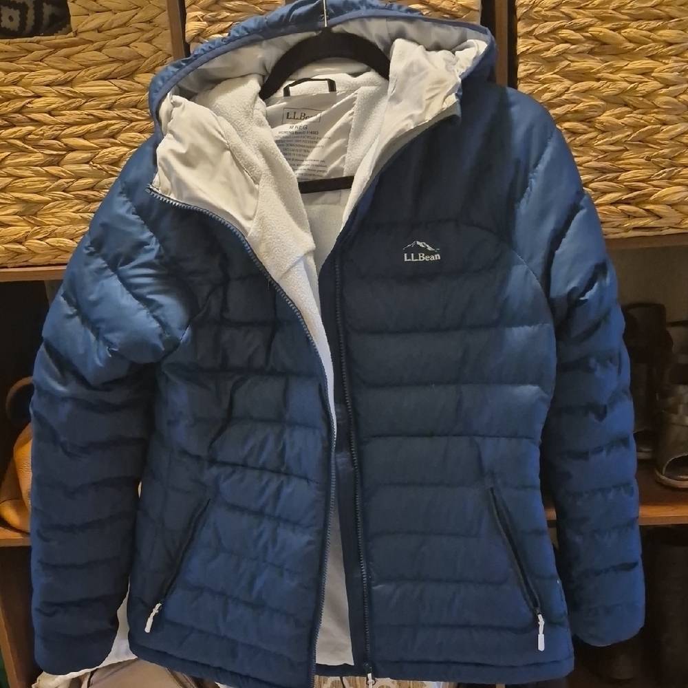 L.L. Bean Womens Blue Puffer Coat